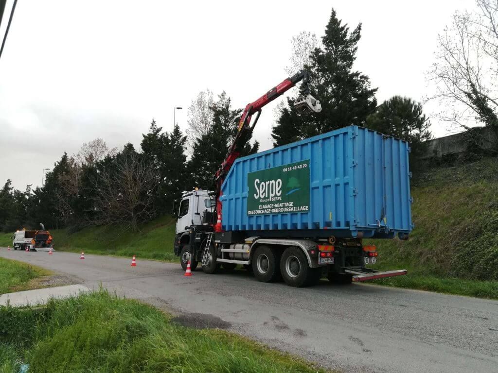 Toulouse, Abattages sur talus Périphérique Toulousain, Travail.jpg